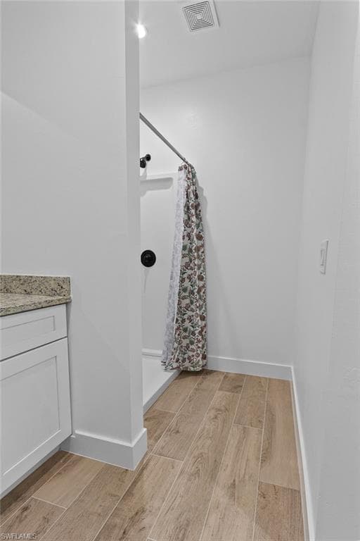 2008 Robert AVE-25