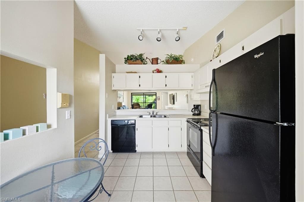 15206 Parkside DR 202-27
