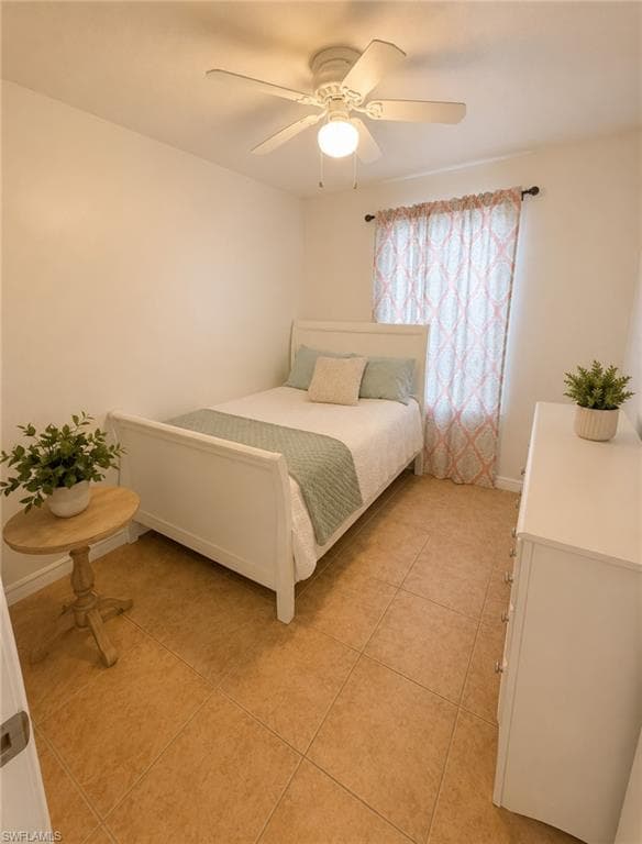 416 Candlewick CIR S-9