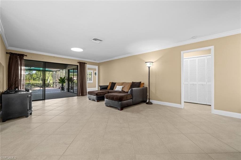 4165 Prestwick CT-10