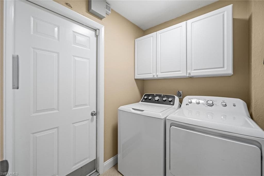 4165 Prestwick CT-37