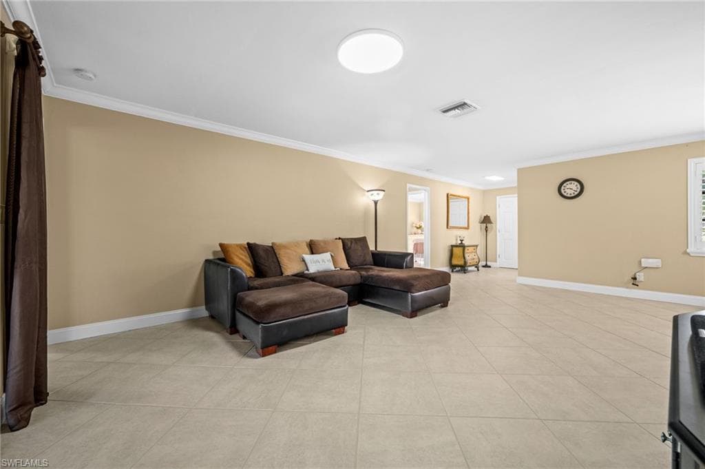 4165 Prestwick CT-11