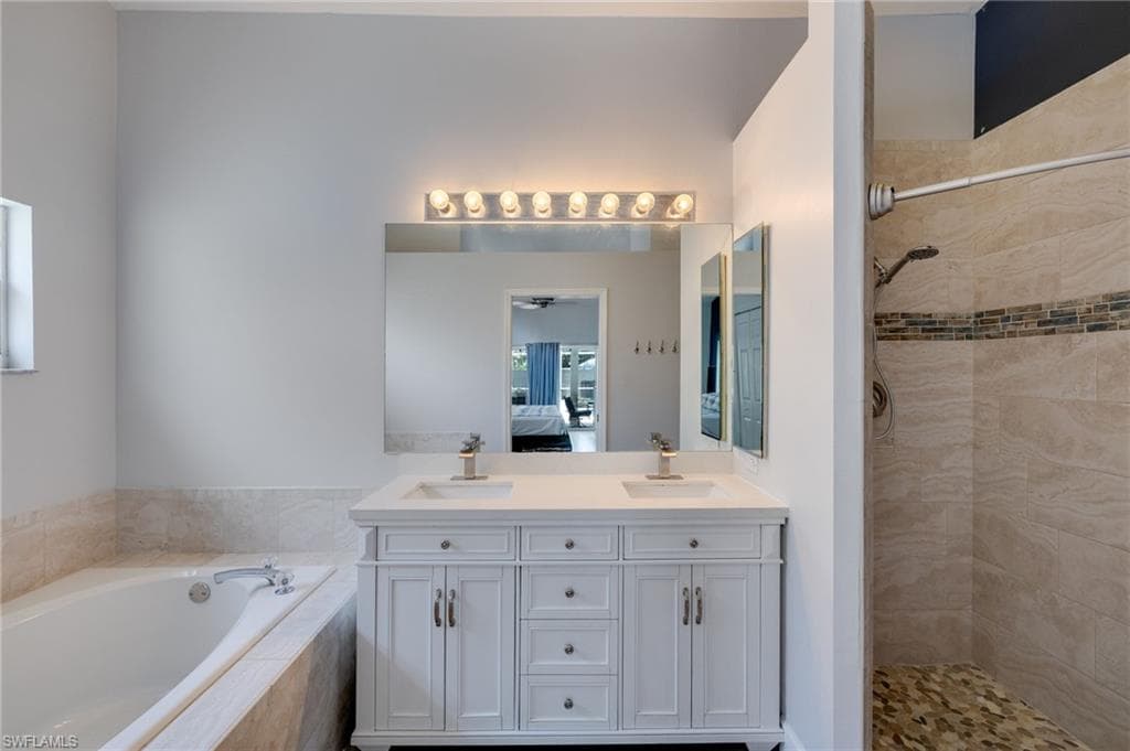 17791 Castle Harbor DR-16