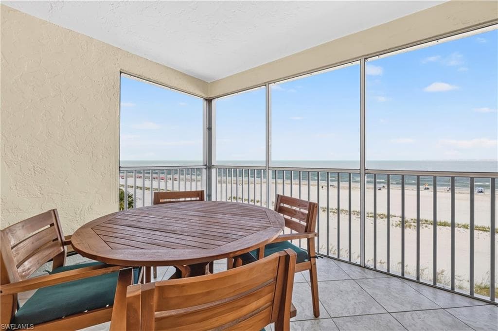 100 Estero BLVD 433-27