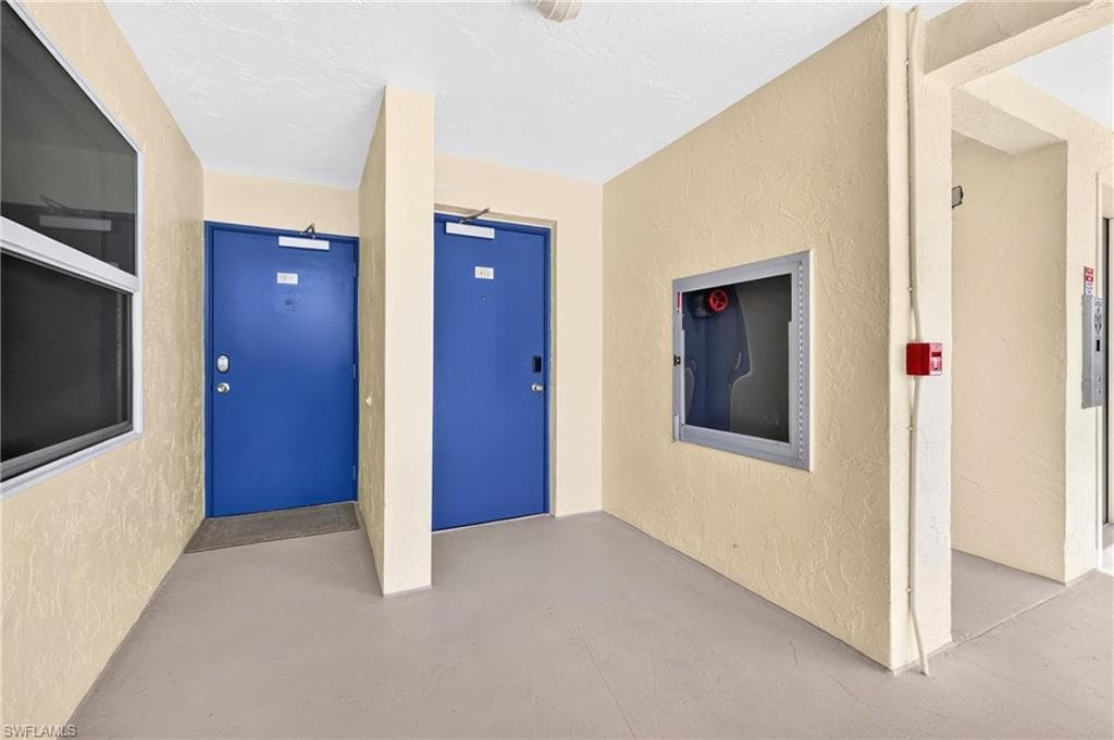 100 Estero BLVD 433-28