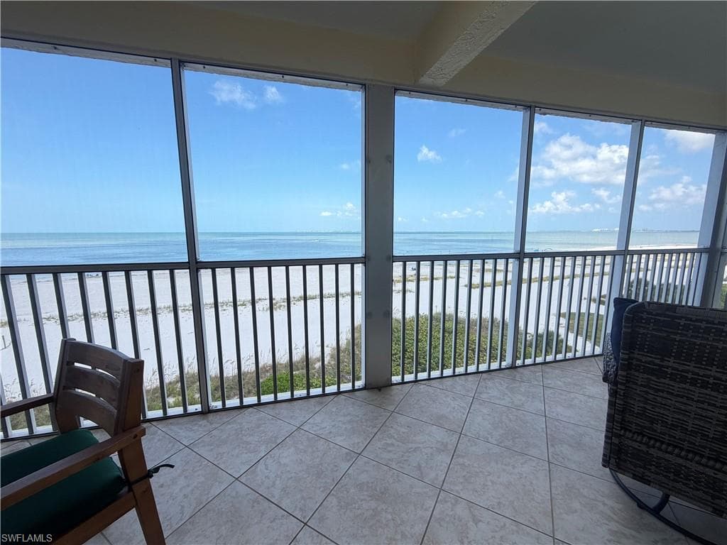 100 Estero BLVD 433-30
