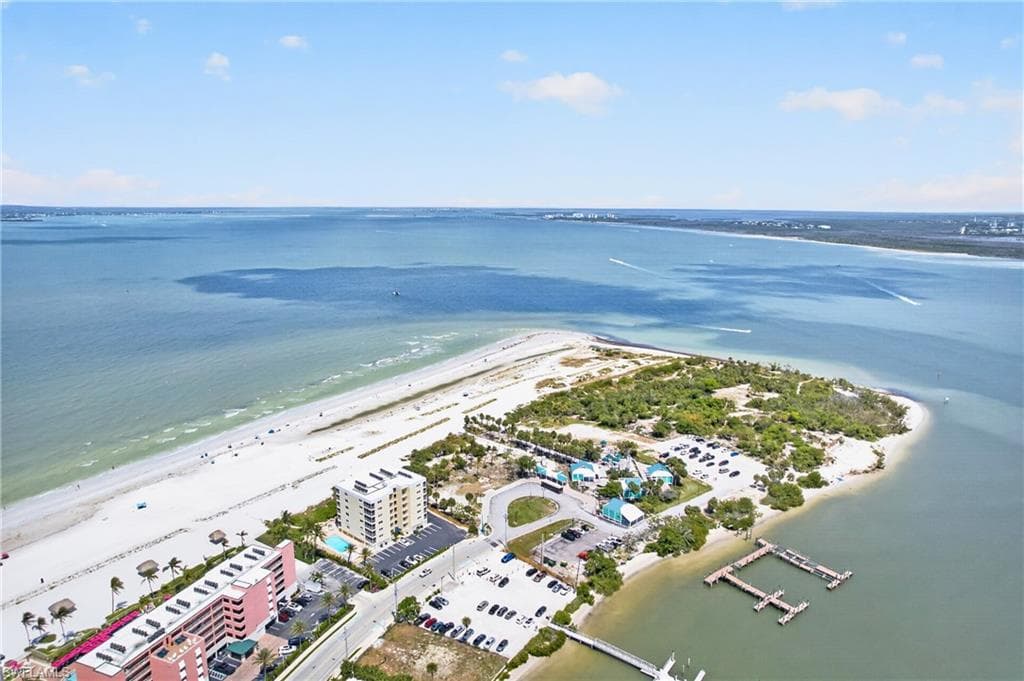 100 Estero BLVD 433-37