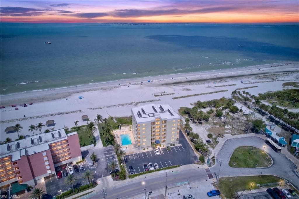 100 Estero BLVD 433-40
