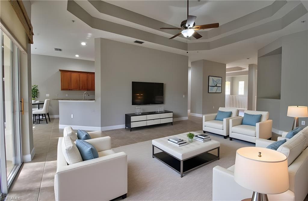 7848 Clemson ST 202-3