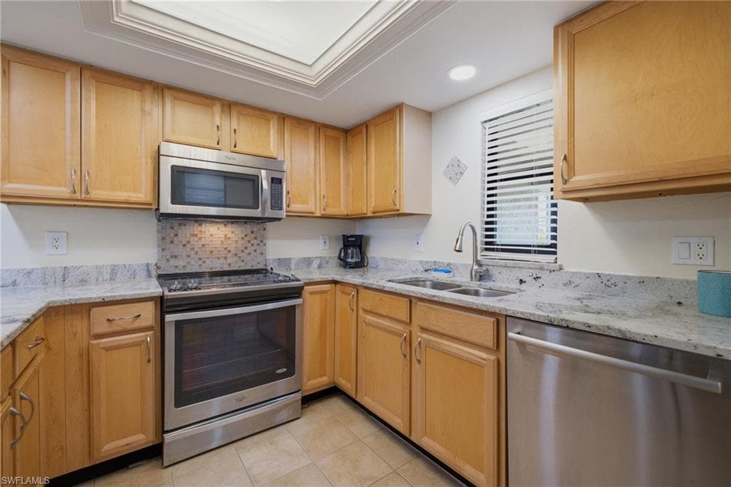 808 Cape Coral PKWY W 201-9