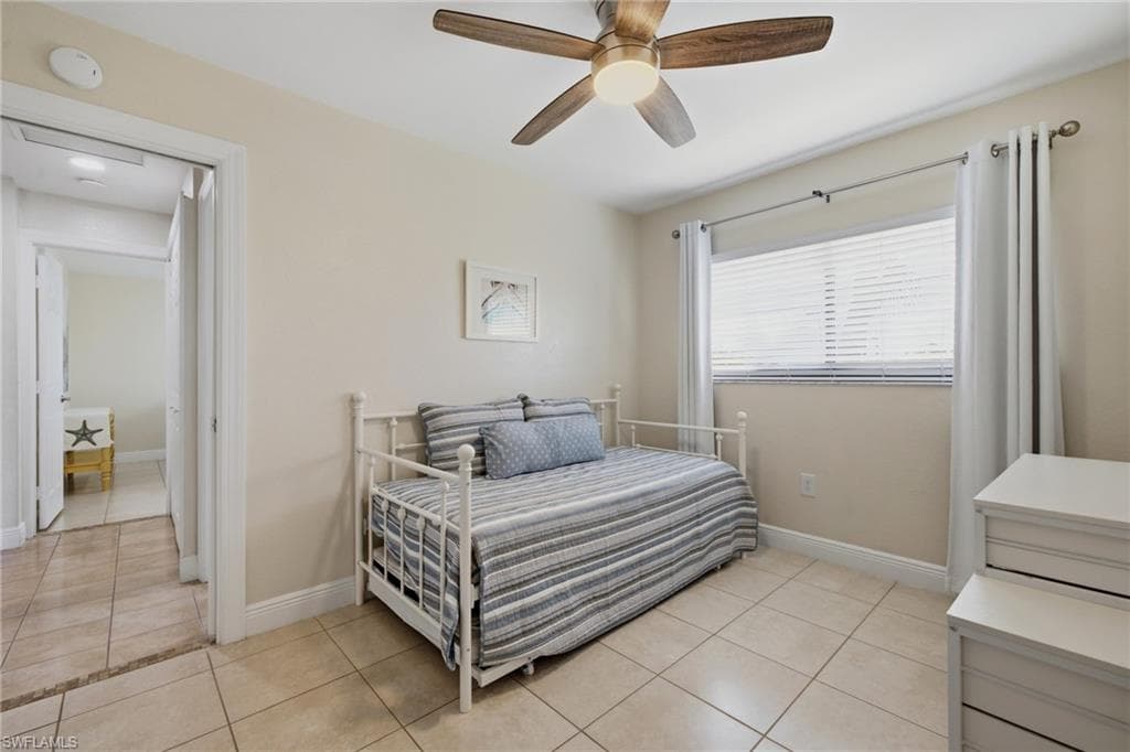 808 Cape Coral PKWY W 201-27