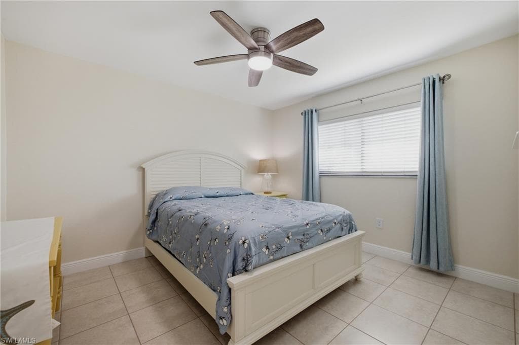 808 Cape Coral PKWY W 201-22