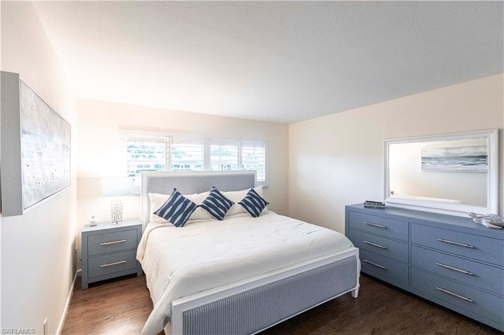 6775 Lake McGregor CIR-13