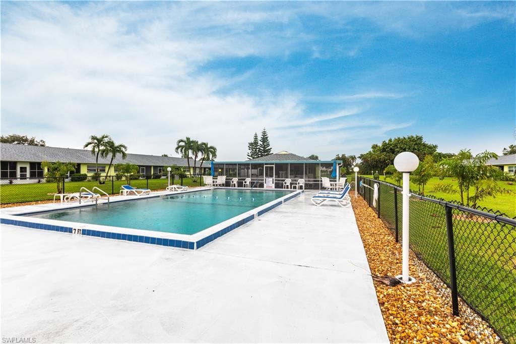 6775 Lake McGregor CIR-31