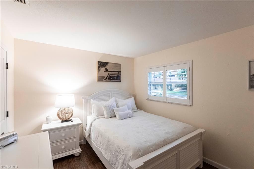 6775 Lake McGregor CIR-19