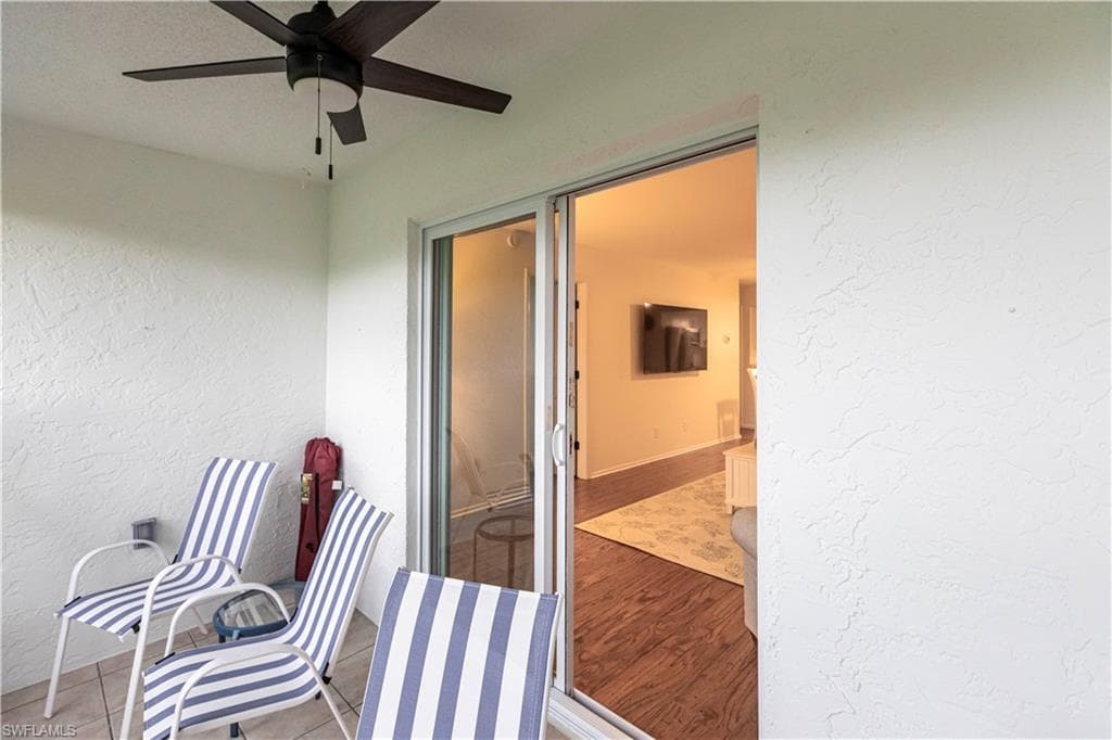 6775 Lake McGregor CIR-25