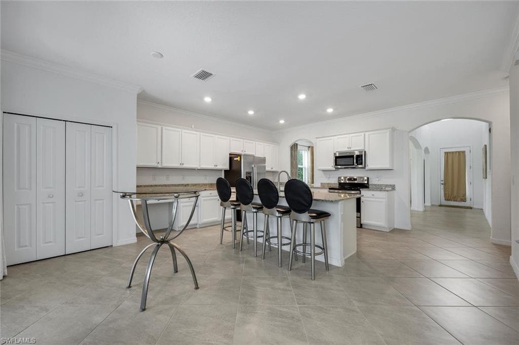 2159 Hamlin ST-17