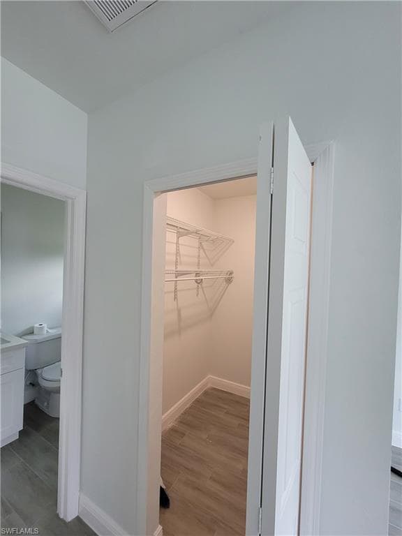 610 W 12th ST-15