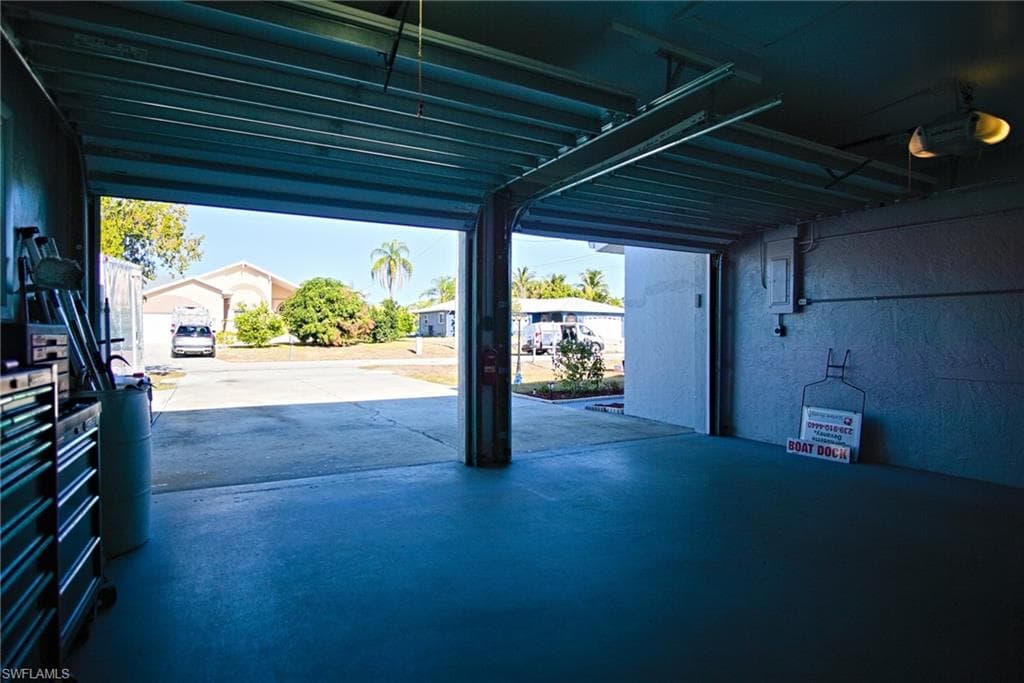 1930 Indian Creek DR-9
