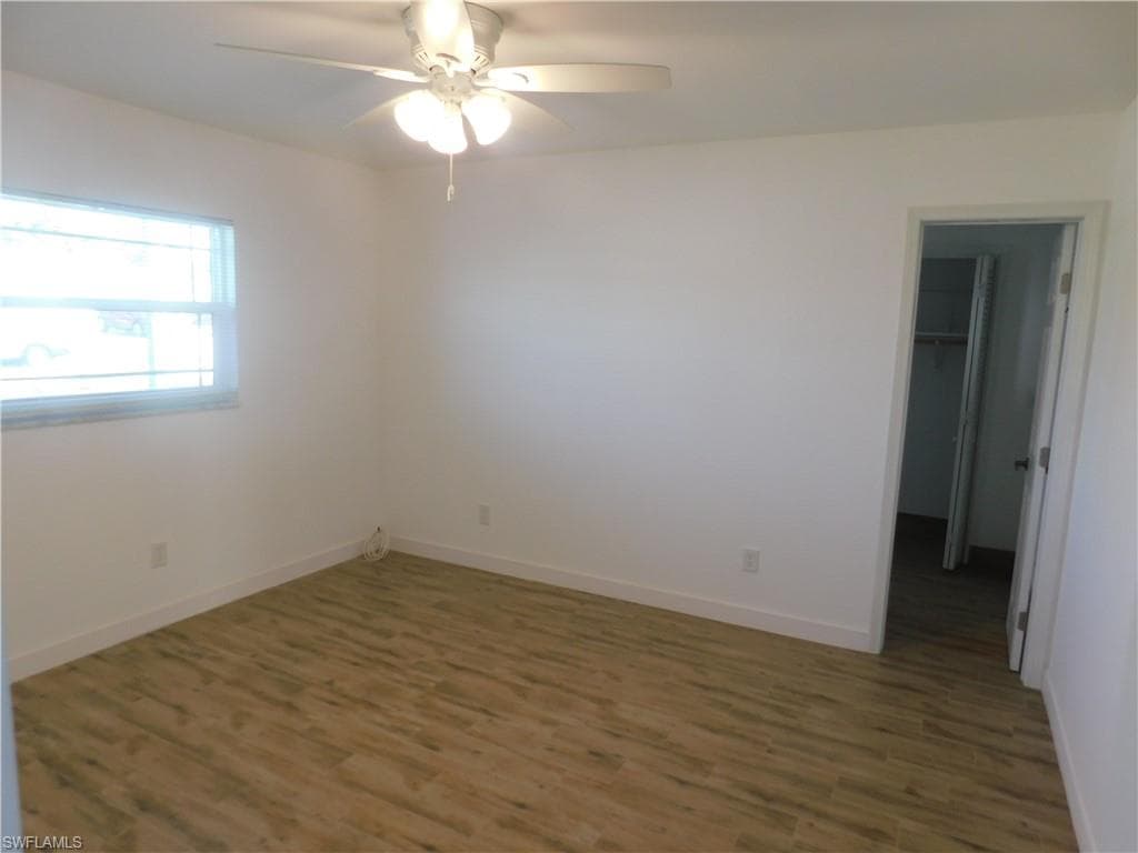 1930 Indian Creek DR-25