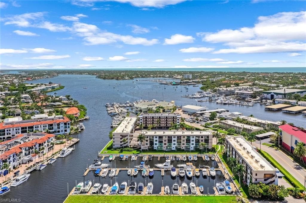 807 River Point DR 102D-1