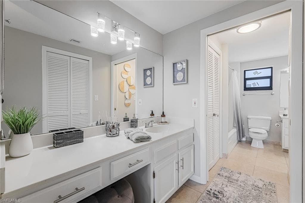 807 River Point DR 102D-15