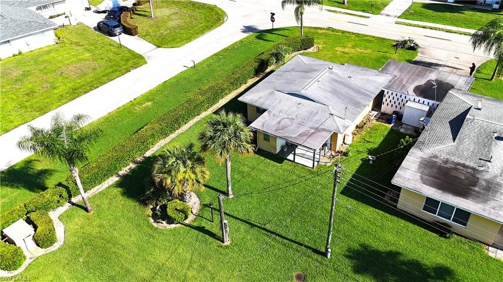 2214 E 6th ST-23
