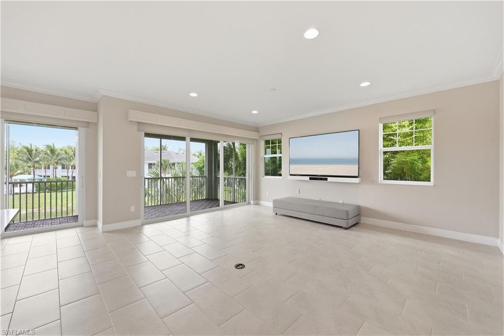 6966 Avalon CIR 908-24