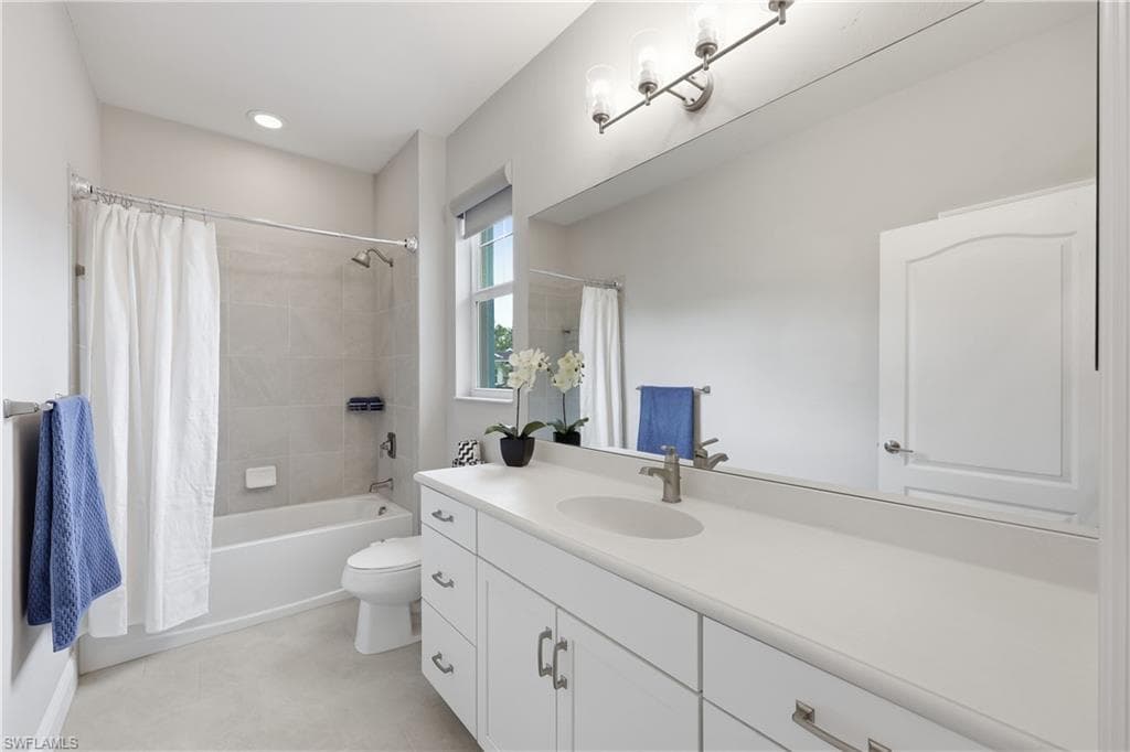 6966 Avalon CIR 908-14