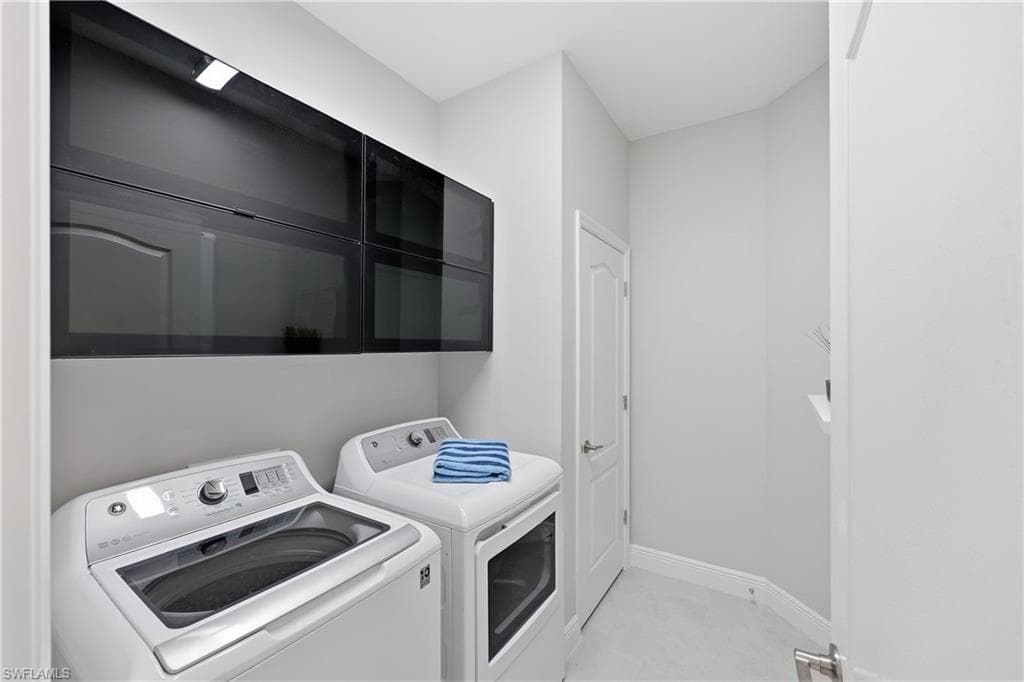 6966 Avalon CIR 908-15