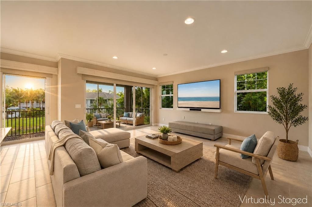 6966 Avalon CIR 908-4