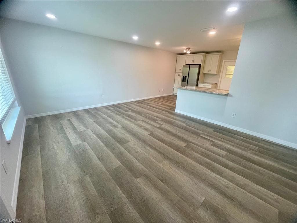 3183 Poinciana DR-2