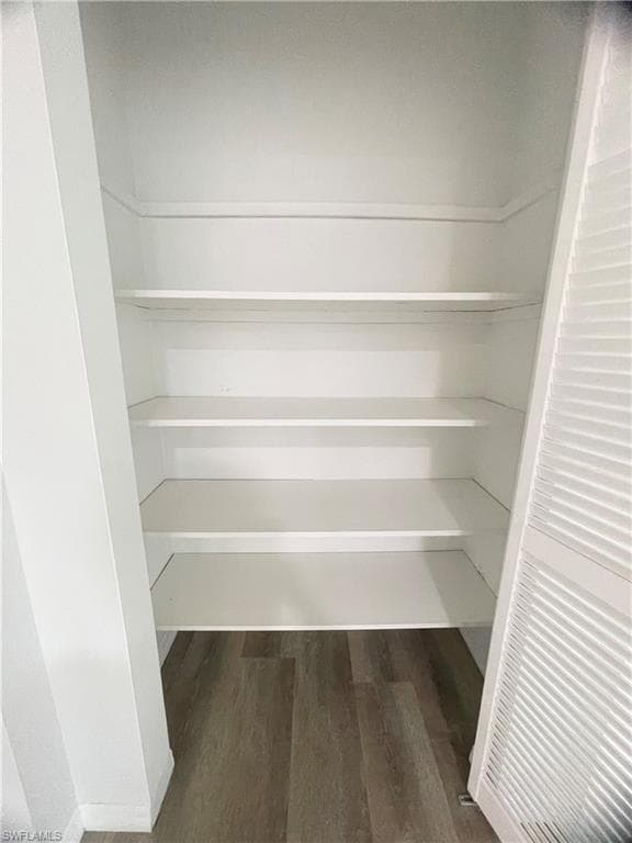 3183 Poinciana DR-10