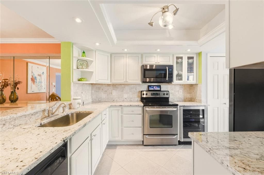 7340 Saint Ives WAY 3203-6