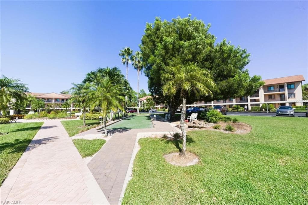 7340 Saint Ives WAY 3203-13