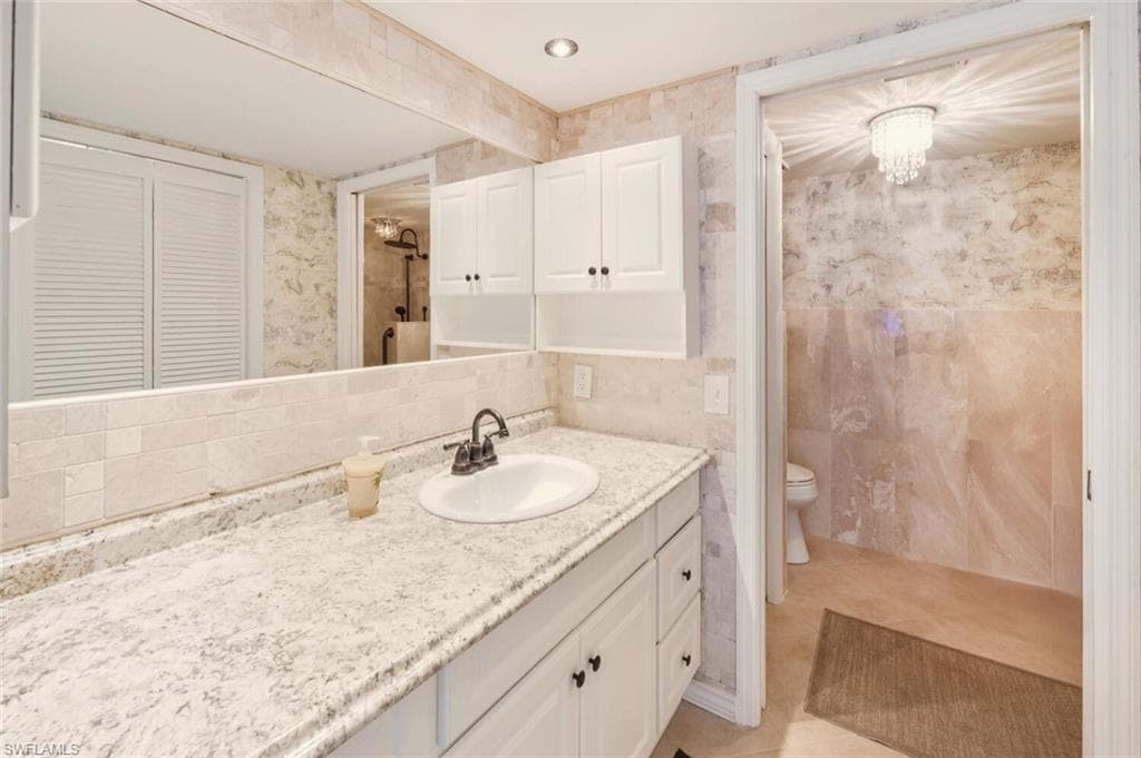 7340 Saint Ives WAY 3203-4