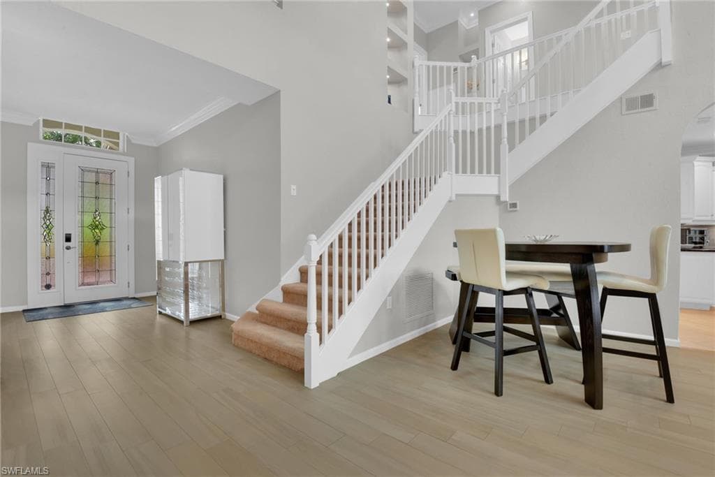23157 Oakglen LN-23