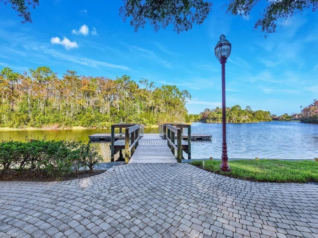 23157 Oakglen LN-49