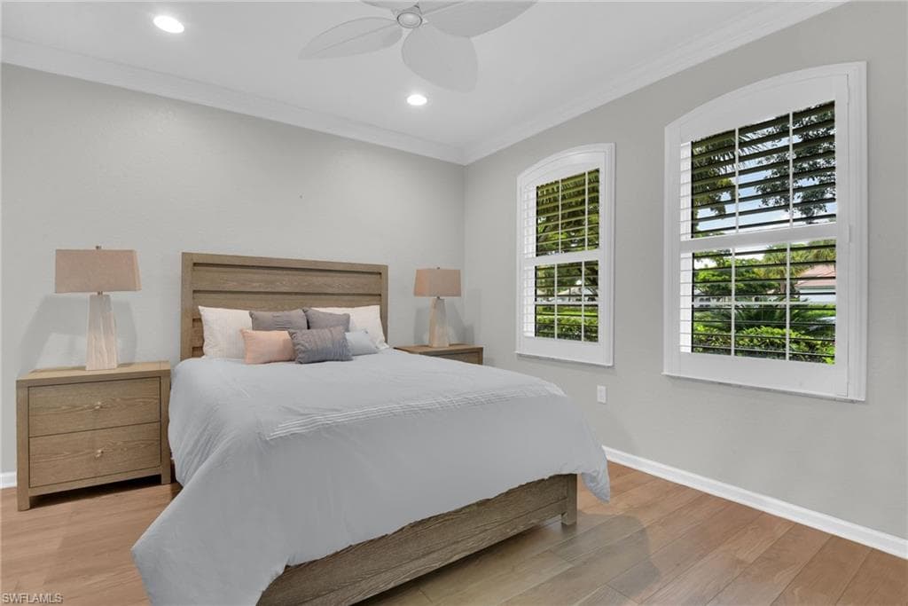 23157 Oakglen LN-21