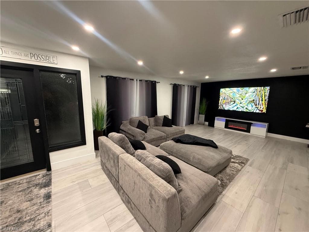1475 N Larkwood SQ-2