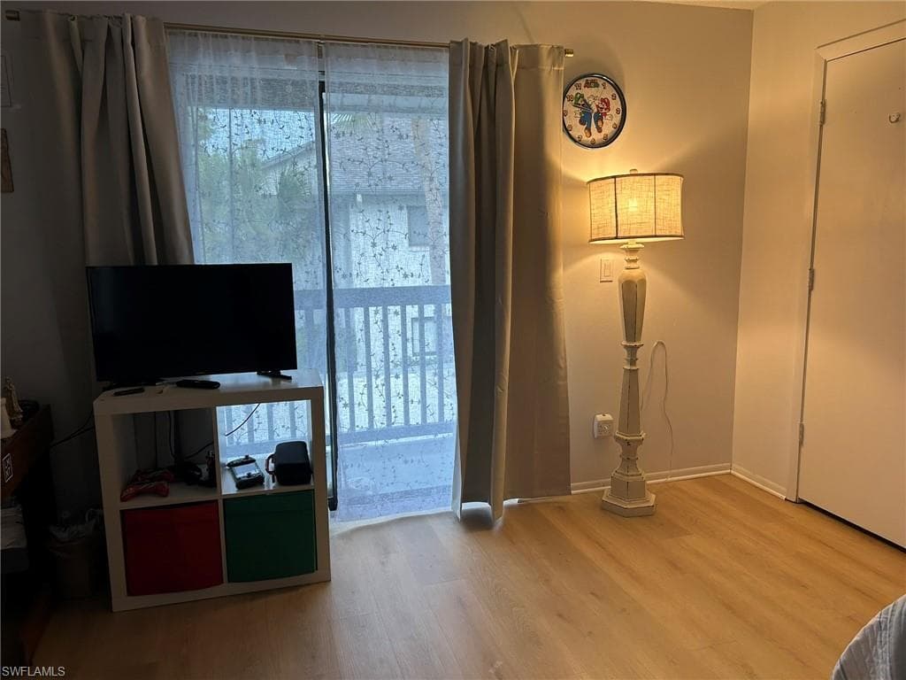 17452 Woodland TRCE A-17