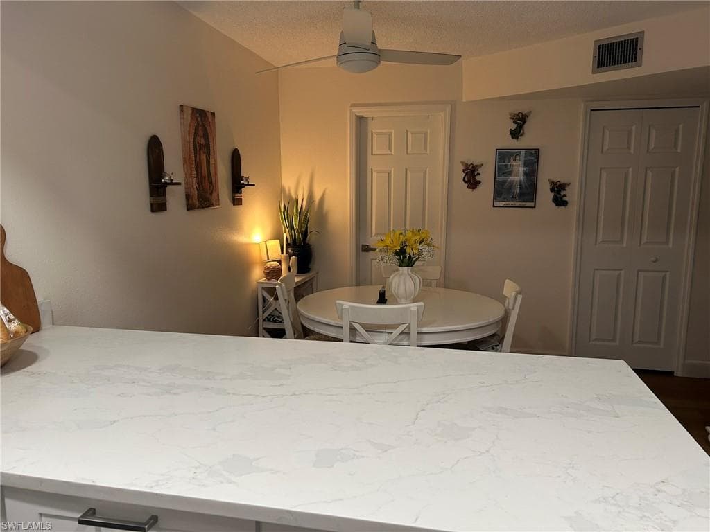 17452 Woodland TRCE A-10