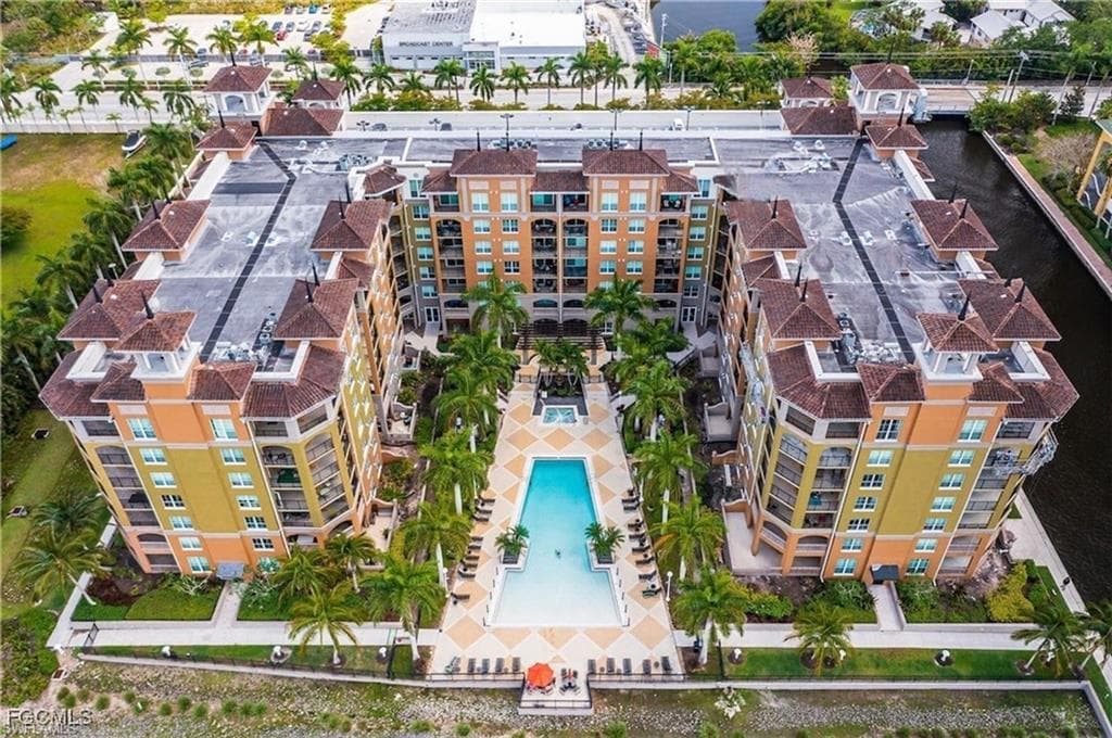 2825 Palm Beach BLVD 418-16