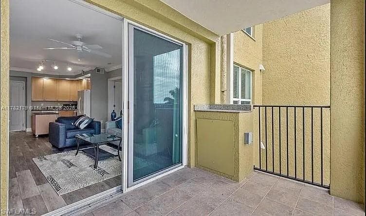2825 Palm Beach BLVD 418-9