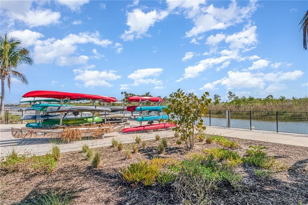 11110 Canal Grande DR-28
