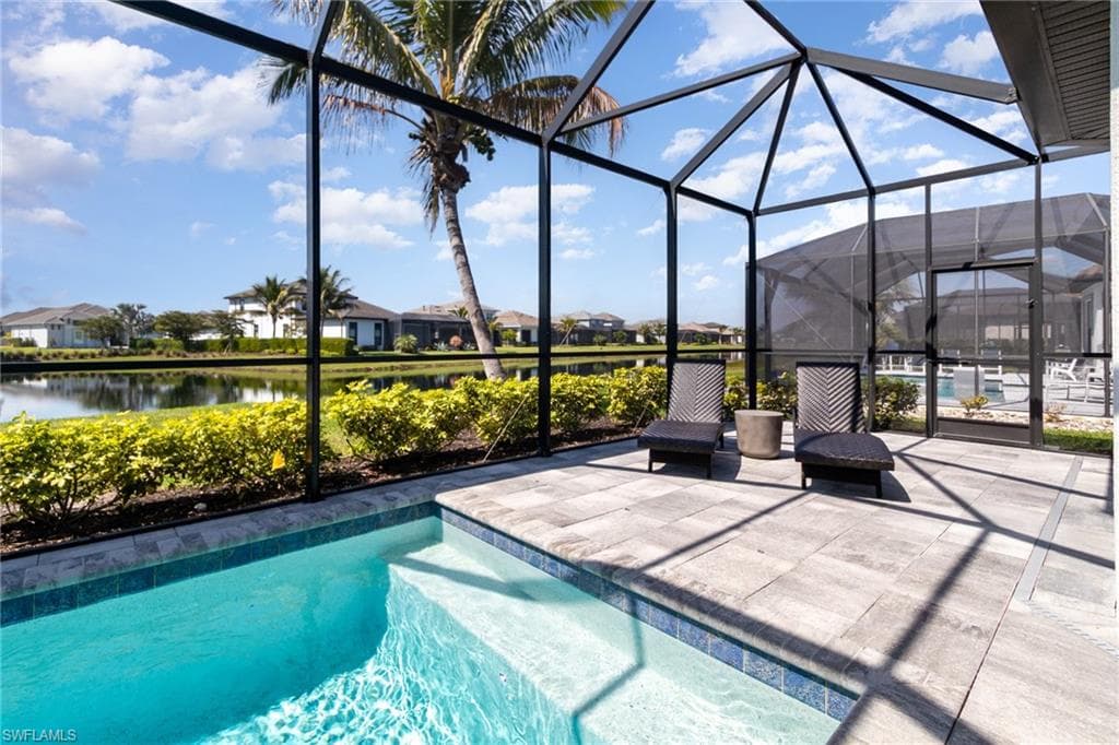 11110 Canal Grande DR-25