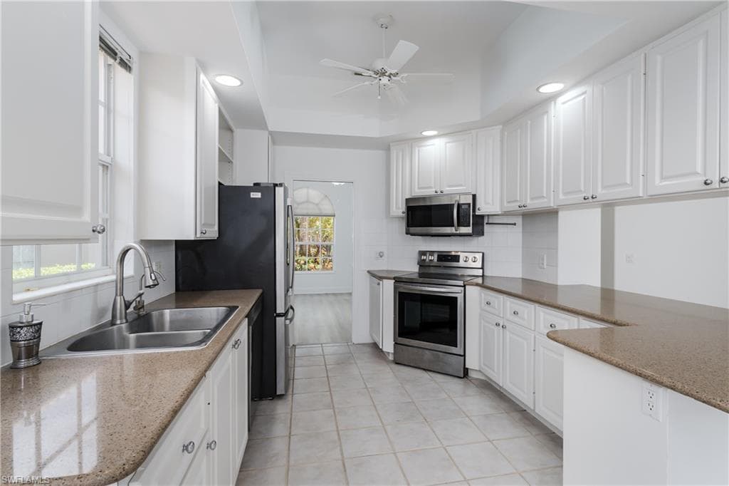 4892 San Pablo CT-16