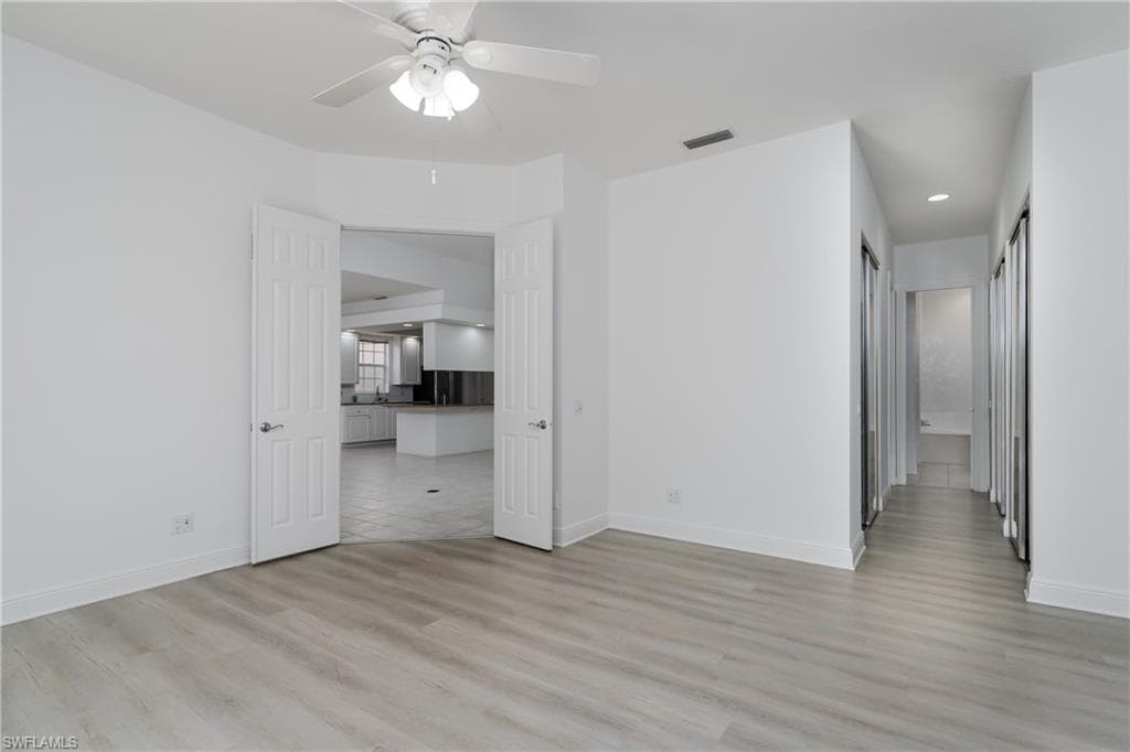 4892 San Pablo CT-21