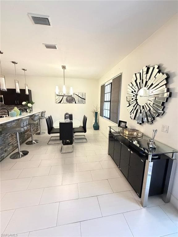 7317 Bristol CIR-7
