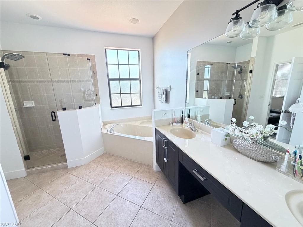 7317 Bristol CIR-14